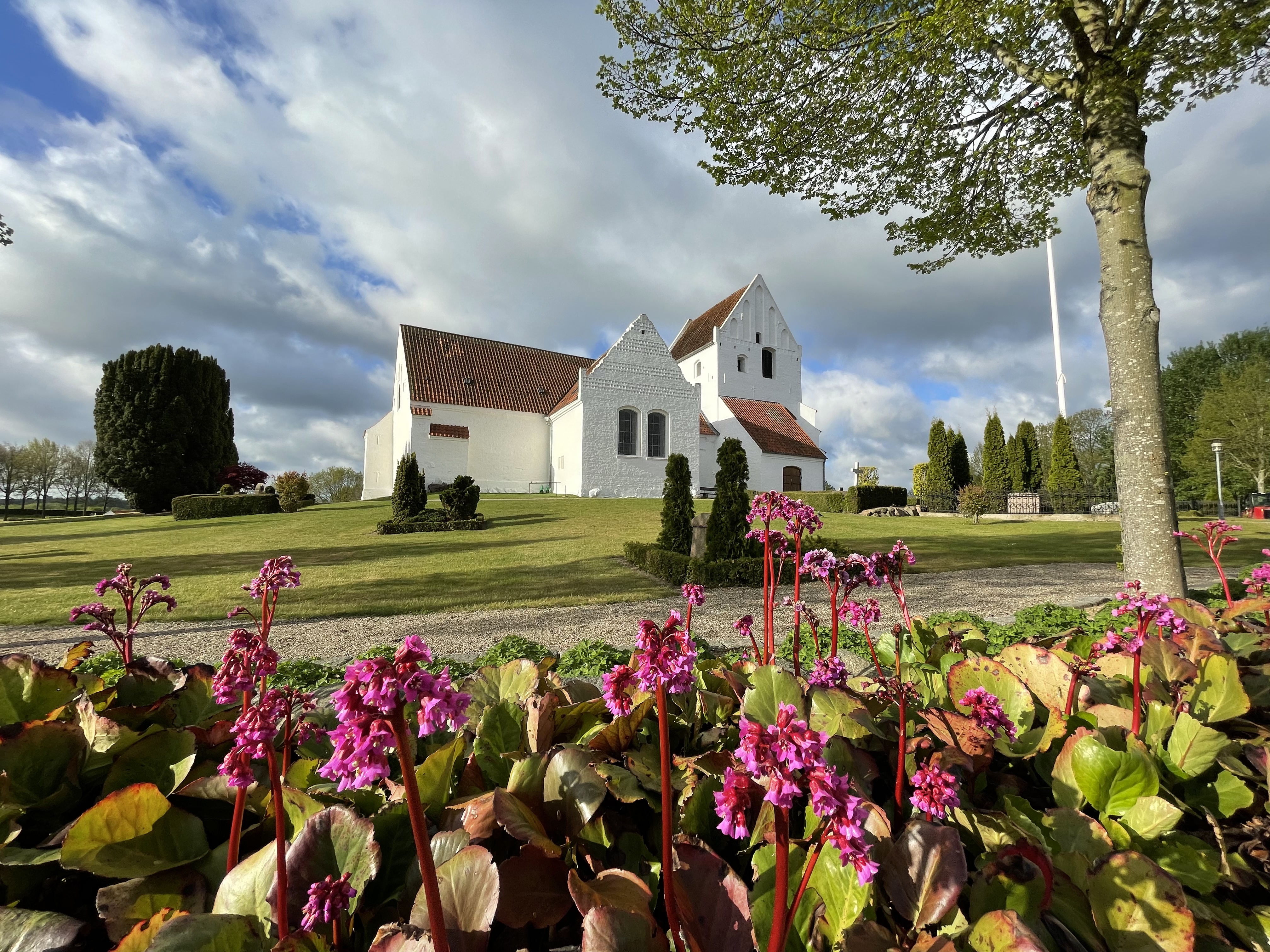 Paarup Kirke set fra Paarupvej